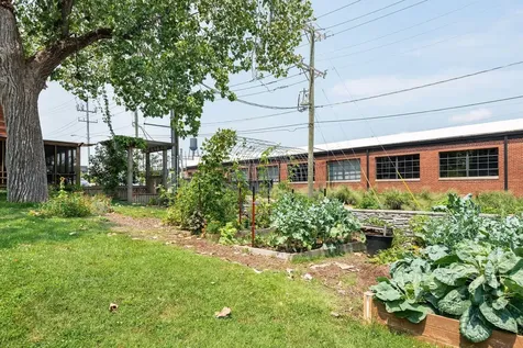 1325 5th Ave, N Nashville TN 37208