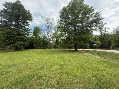 298 Duck Blind Road Clifton TN 38425