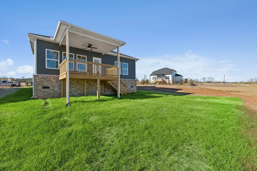 1721 Sharpstone Drive Columbia TN 38401
