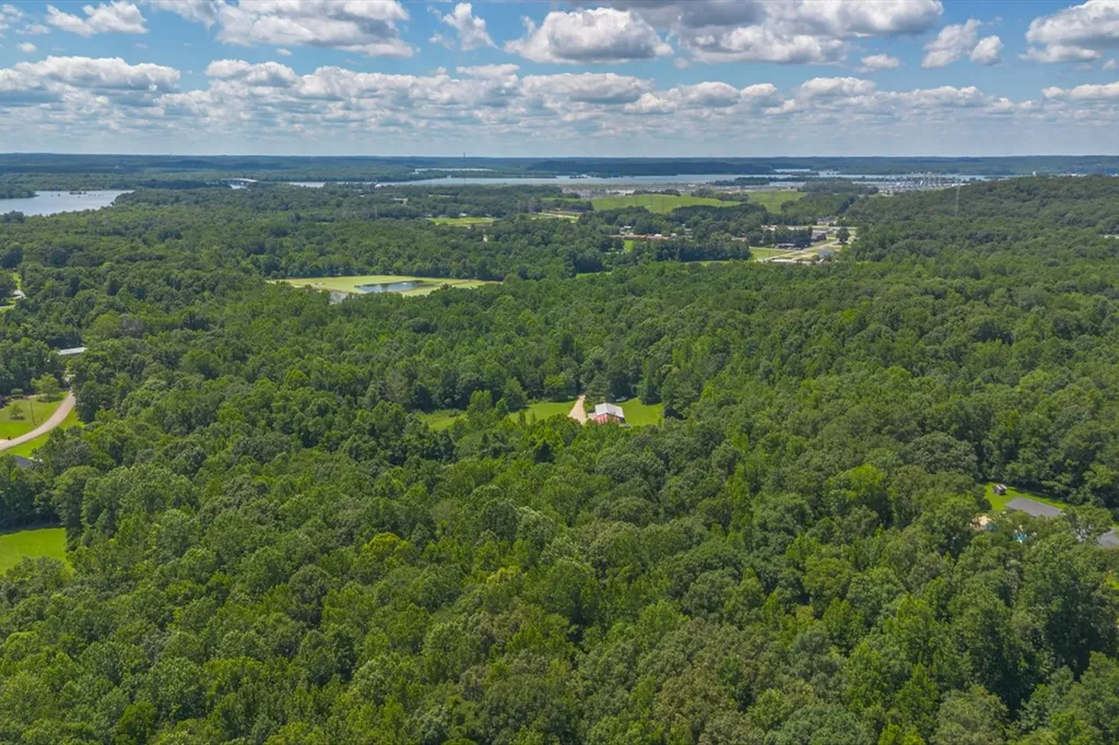 100 Asbury Drive New Johnsonville TN 37134