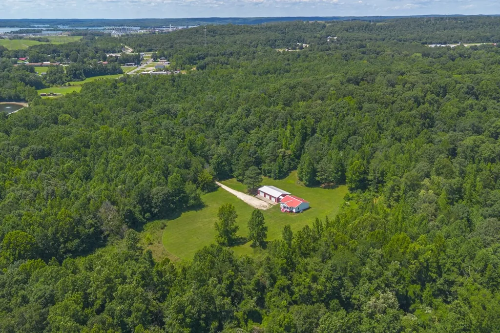 100 Asbury Drive New Johnsonville TN 37134