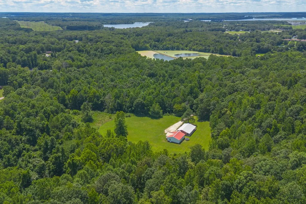 100 Asbury Drive New Johnsonville TN 37134