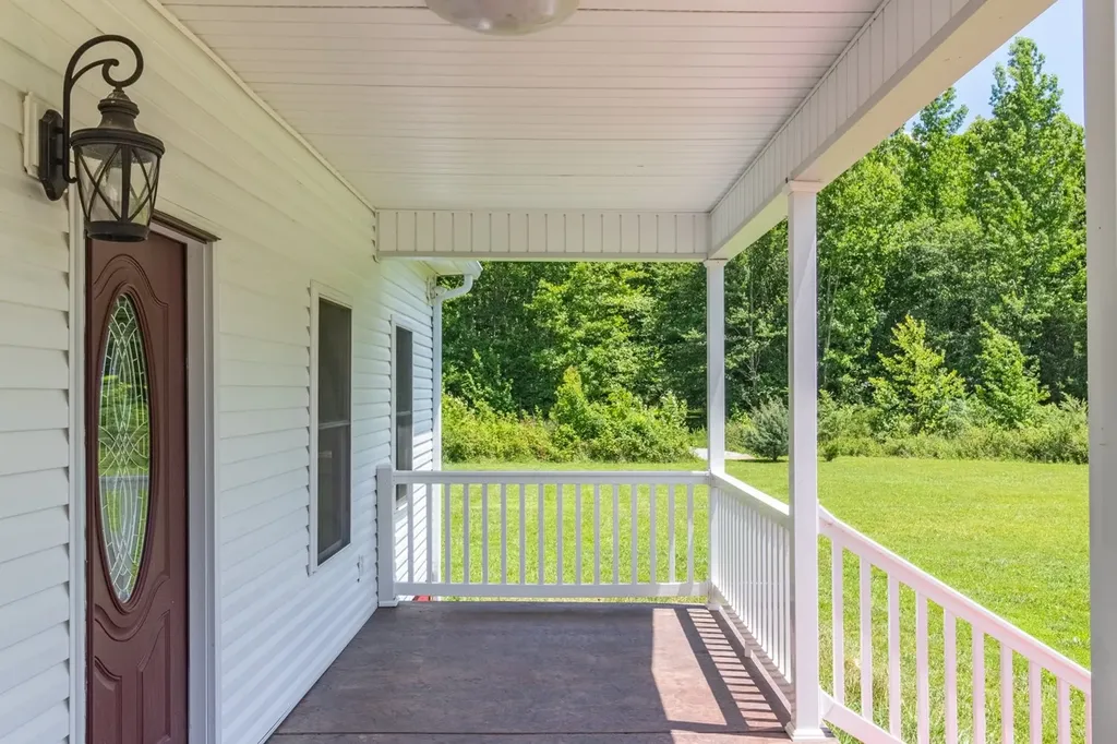 100 Asbury Drive New Johnsonville TN 37134