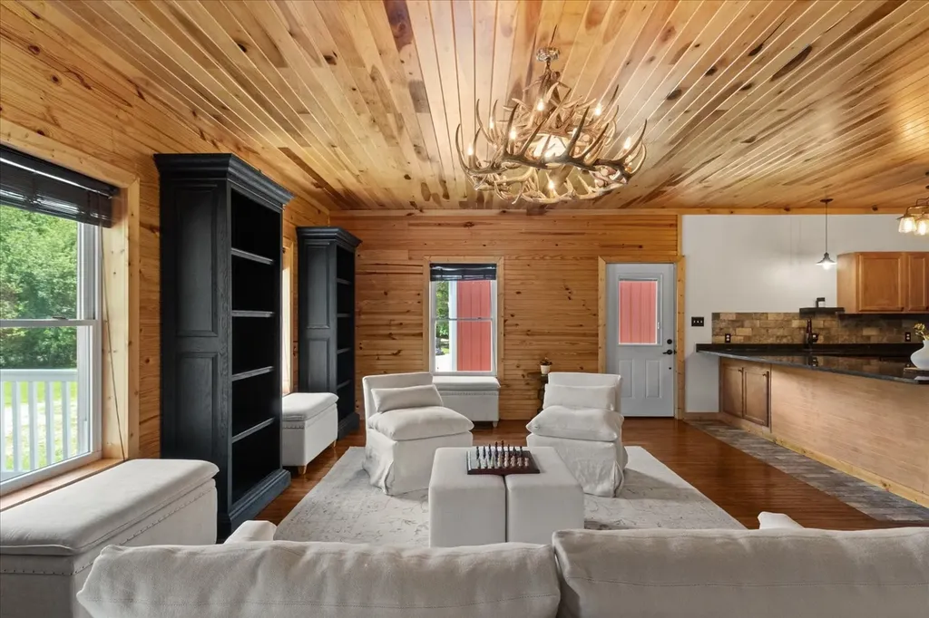100 Asbury Drive New Johnsonville TN 37134