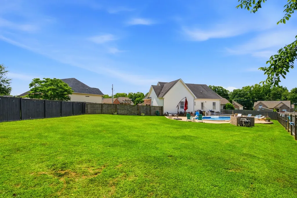 109 Firestede Court White House TN 37188