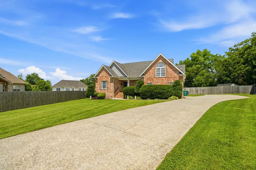 109 Firestede Court White House TN 37188