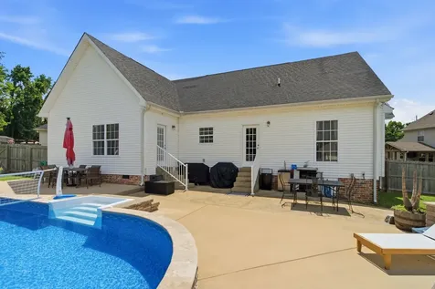 109 Firestede Court White House TN 37188