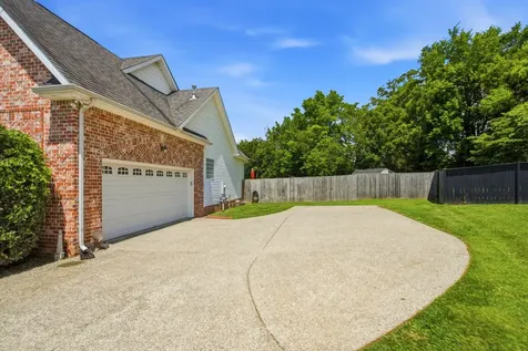109 Firestede Court White House TN 37188