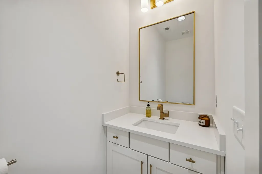 3727 Estes Road Nashville TN 37215