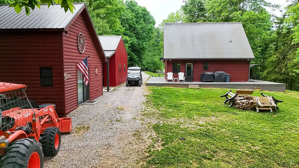 220 Ovilla Lane Lawrenceburg TN 38464