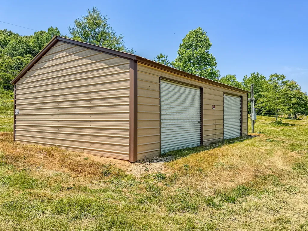 220 Ovilla Lane Lawrenceburg TN 38464