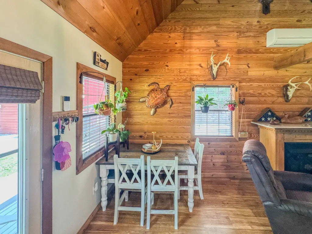 220 Ovilla Lane Lawrenceburg TN 38464