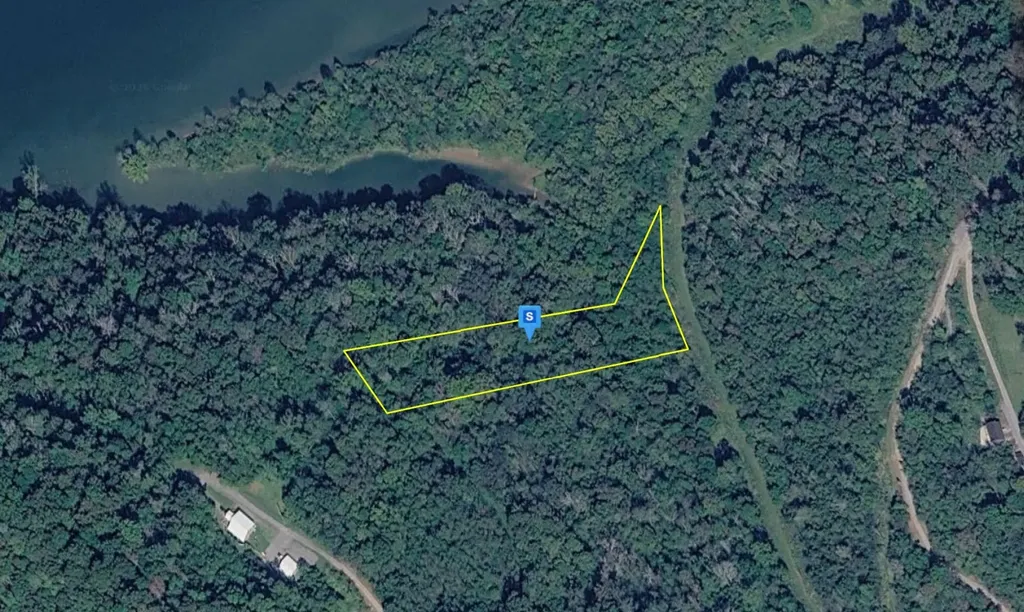 185 Hawks Bill Drive Gainesboro TN 38562