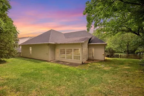 4833 Hampshire Place Hixson TN 37343