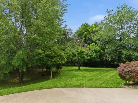 4833 Hampshire Place Hixson TN 37343