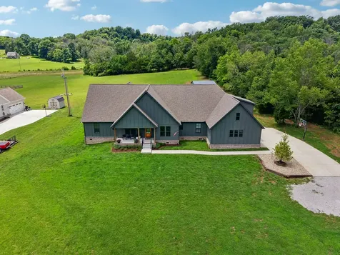 1495 Jacobs Road Columbia TN 38401