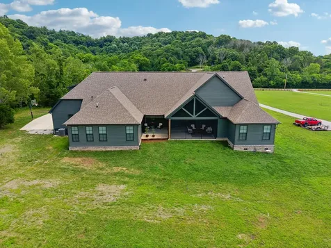 1495 Jacobs Road Columbia TN 38401