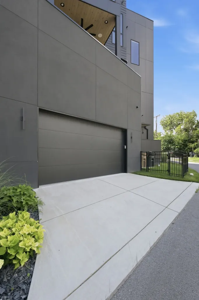 3122B Belwood Street Nashville TN 37203