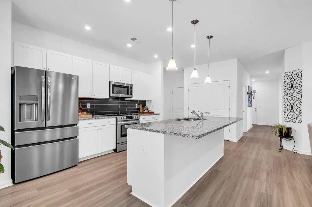 1838 Holdens Hollow Columbia TN 38401