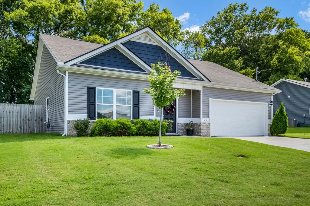 1838 Holdens Hollow Columbia TN 38401