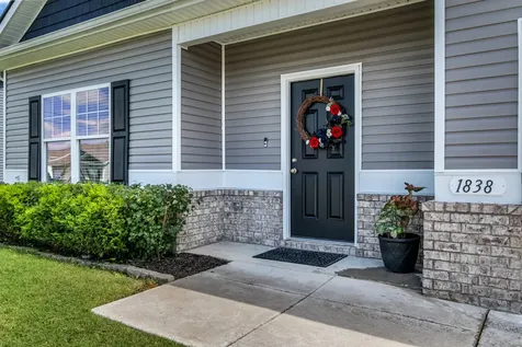 1838 Holdens Hollow Columbia TN 38401