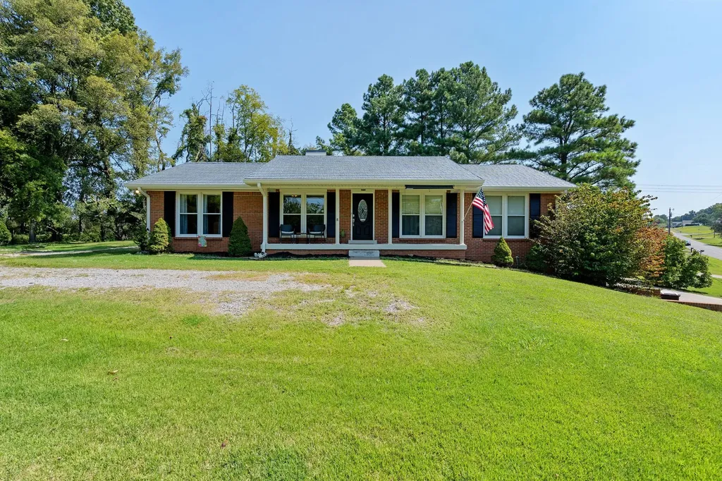 3401 Eastwood Drive Clarksville TN 37043