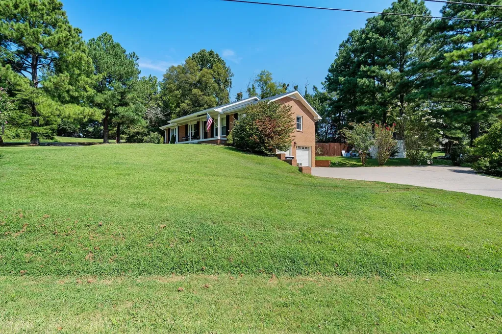 3401 Eastwood Drive Clarksville TN 37043
