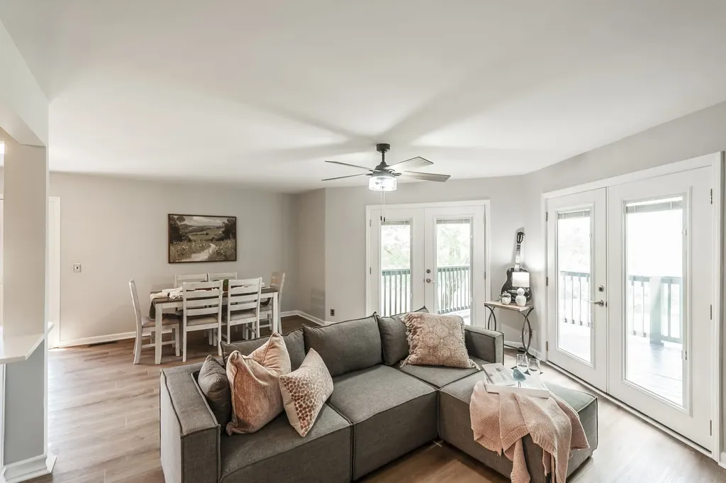 6040 New Cut Road Greenbrier TN 37073