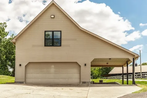 6040 New Cut Road Greenbrier TN 37073