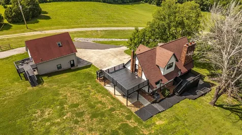 6040 New Cut Road Greenbrier TN 37073