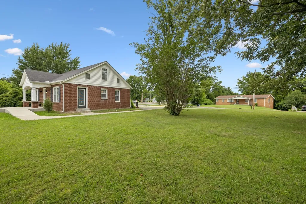 4411 Hwy 70, E White Bluff TN 37187