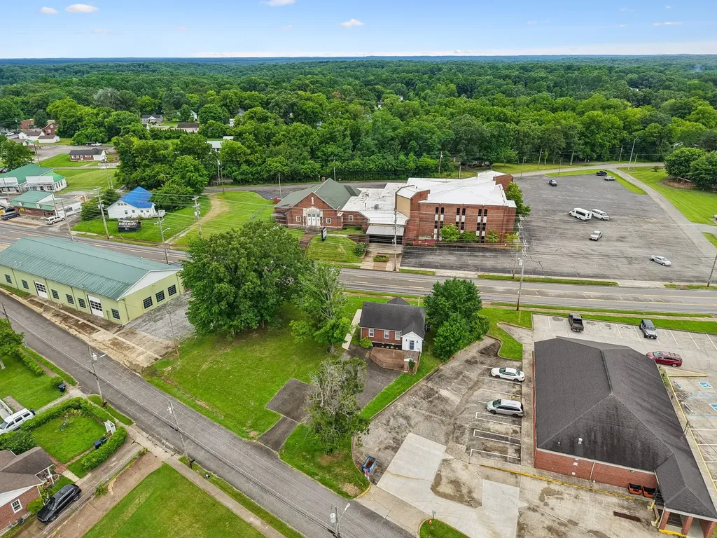 4411 Hwy 70, E White Bluff TN 37187