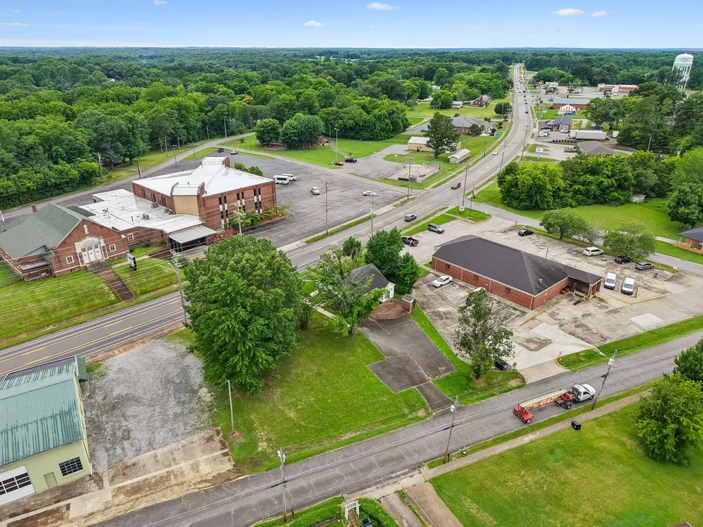 4411 Hwy 70, E White Bluff TN 37187