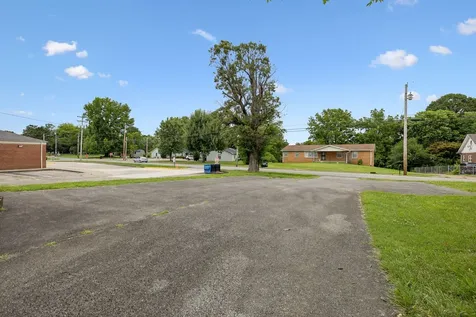 4411 Hwy 70, E White Bluff TN 37187