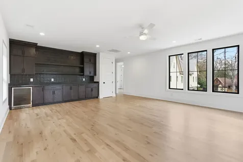 1523 Graybar Lane Nashville TN 37215