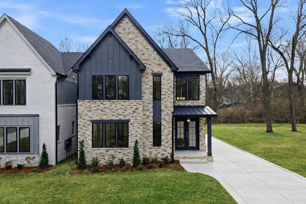 1525 Graybar Lane Nashville TN 37215