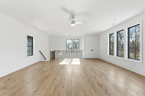 1525 Graybar Lane Nashville TN 37215