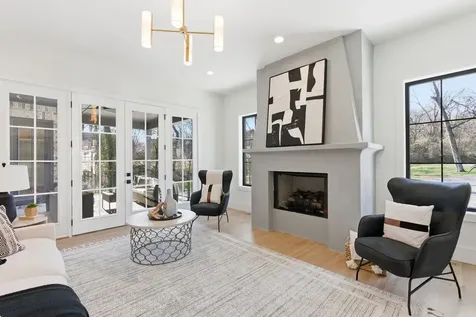 1525 Graybar Lane Nashville TN 37215