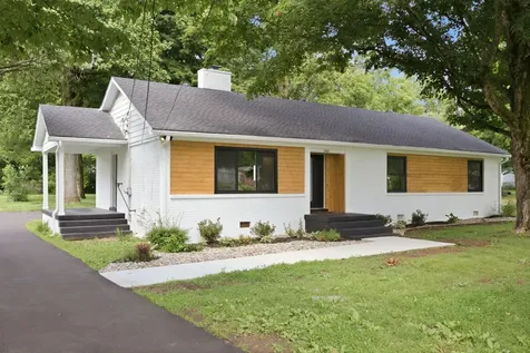 2482 Depot Street Spring Hill TN 37174