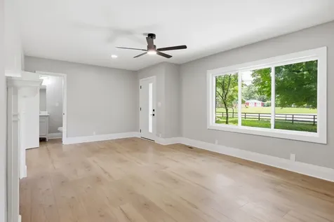 2482 Depot Street Spring Hill TN 37174