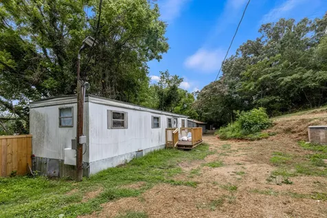 133 Mccraw Street Rossville GA 30741