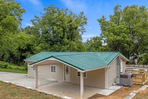 133 Mccraw Street Rossville GA 30741
