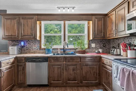 144 Shady Grove Road Flintville TN 37335