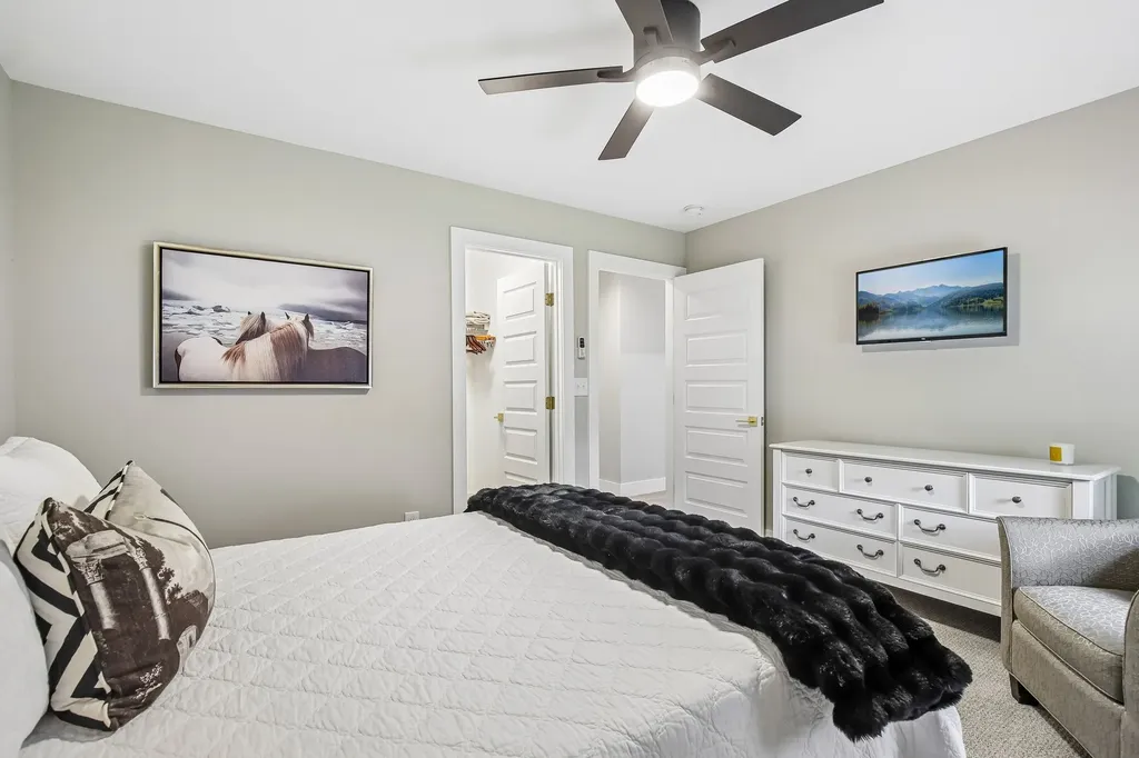 2033 Blackstone Drive Hendersonville TN 37075