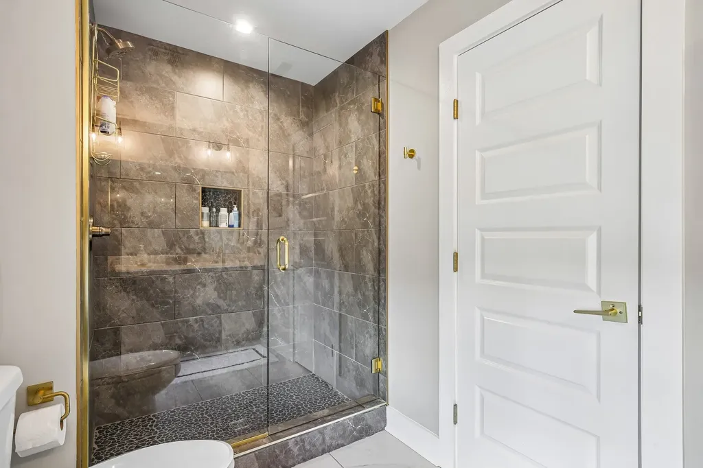 2033 Blackstone Drive Hendersonville TN 37075