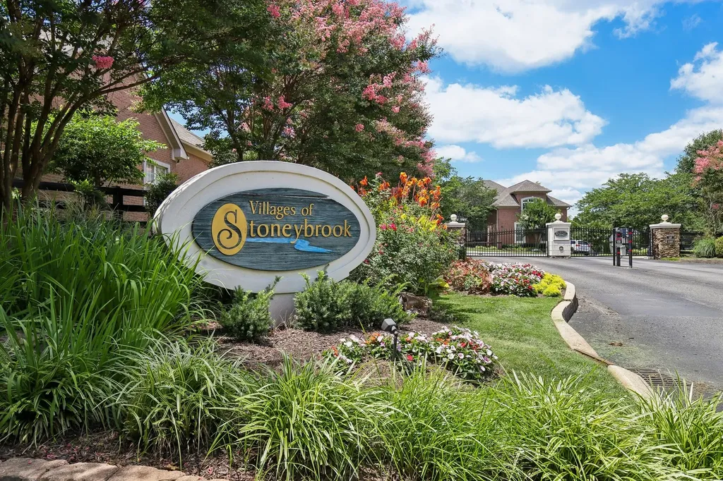 2033 Blackstone Drive Hendersonville TN 37075
