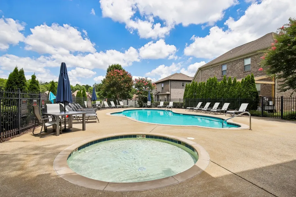 2033 Blackstone Drive Hendersonville TN 37075