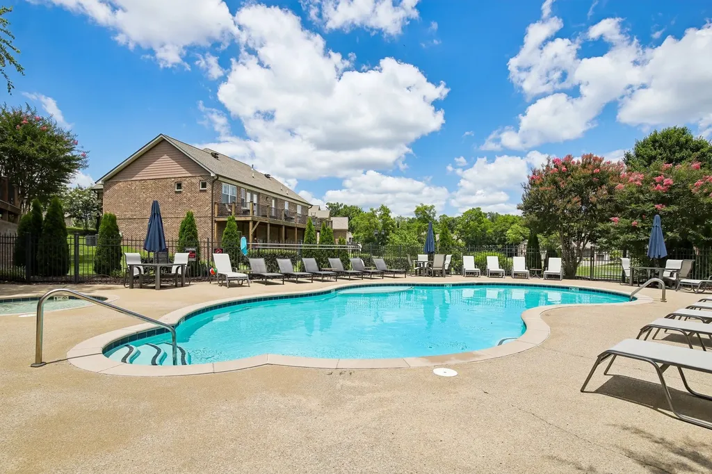 2033 Blackstone Drive Hendersonville TN 37075