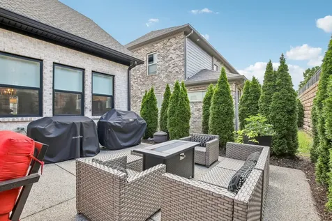2033 Blackstone Drive Hendersonville TN 37075