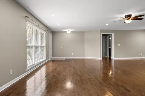 11127 E Brainerd Road Apison TN 37302